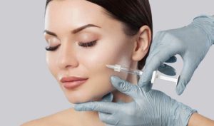 Leia mais sobre o artigo Como fazer o preenchimento facial durar mais: 5 coisas que prolongam a duração