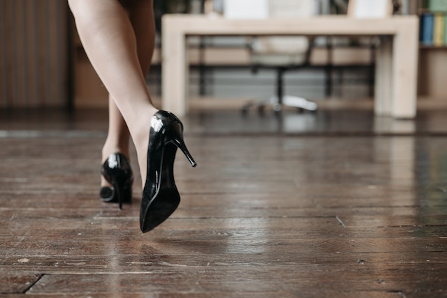 No momento, você está visualizando Foot Botox (botox nos pés) tornou-se a nova tendência de beleza – mas não pelas razões que você imagina!