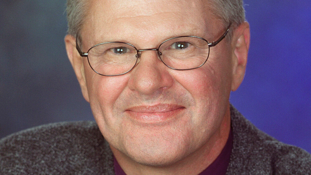 No momento, você está visualizando <strong>Falecimento do Pioneiro do Botox Dr. Alastair Carruthers aos 79 Anos</strong>
